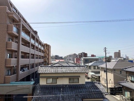 3LDK Apartment for Sale in Matsuyama, Ehime - Thumbnail 3