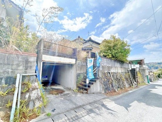 4LDK Renovated House in Nagasaki City with 299sqm Land - Image 1