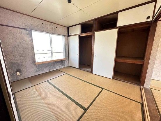 3DK Apartment for Sale in Kure, Hiroshima - 50.08 sqm - Thumbnail 3