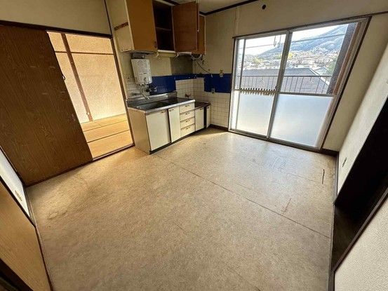 3DK Apartment for Sale in Kure, Hiroshima - 50.08 sqm - Thumbnail 4