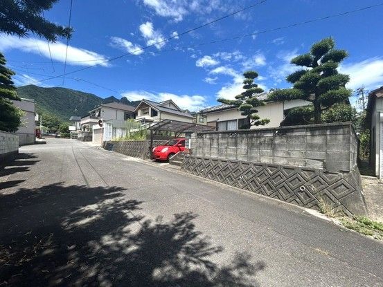Renovated 3LDK House for Sale in Shimabara, Nagasaki - Thumbnail 2