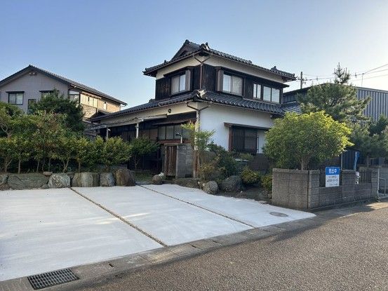 Renovated 4LDK House in Tsuruga, Fukui - 138.85 sqm - Thumbnail 3
