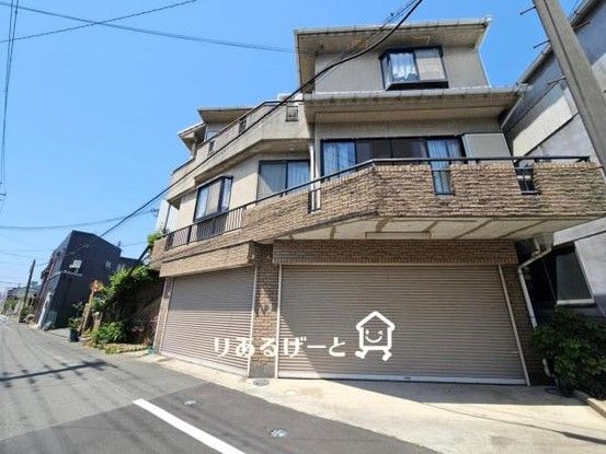 4LDK Detached House for Sale in Settsu City, Osaka - Thumbnail 2