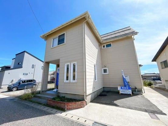 4LDK Detached House for Sale in Niigata City Nishi Ward - Thumbnail 2