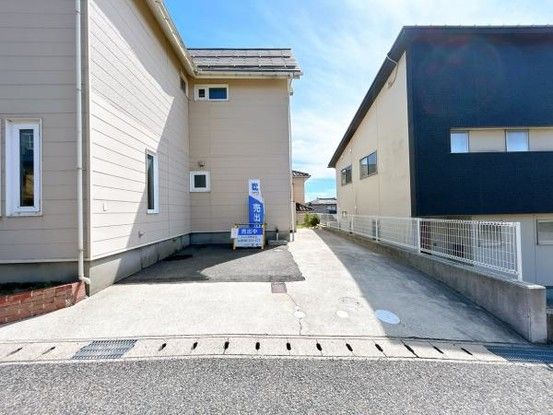 4LDK Detached House for Sale in Niigata City Nishi Ward - Thumbnail 3
