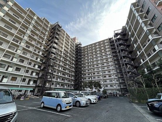 4LDK Apartment for Sale in Kuki City, Saitama - Thumbnail 2