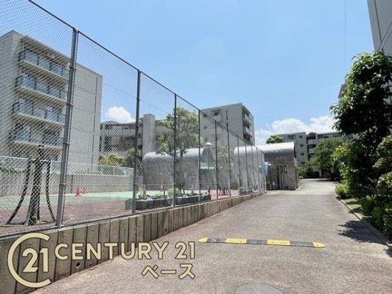 3LDK Apartment for Sale in Ikoma, Nara - 69.97 sqm - Thumbnail 2