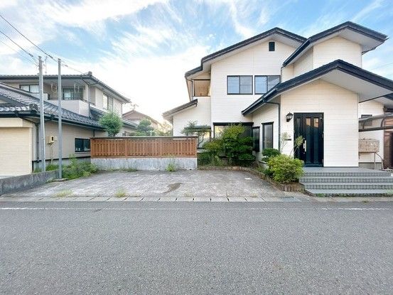 Renovated 5LDK House in Sakata City, Yamagata - Thumbnail 2