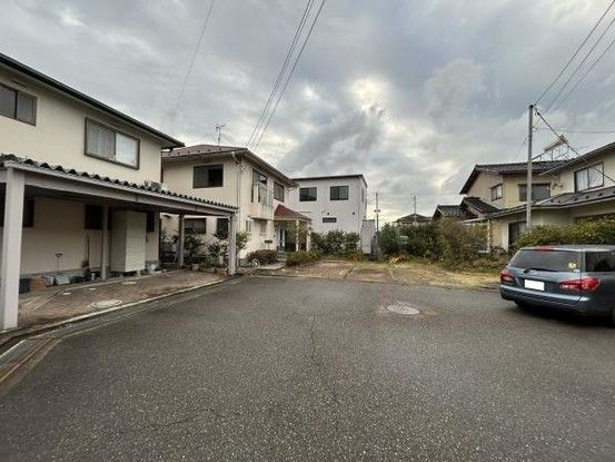 Renovated 4LDK Detached House for Sale in Kanazawa, Ishikawa - Thumbnail 3