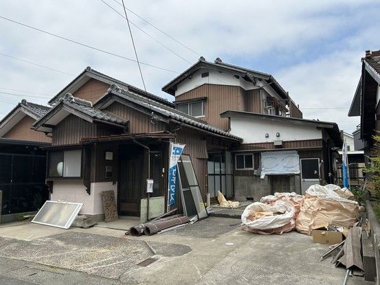Renovated 3LDK House for Sale in Tsuruga, Fukui - Thumbnail 2