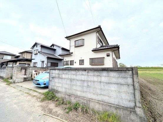 4LDK Renovated House for Sale in Sanuki, Kagawa - 91.91 sqm - Thumbnail 2