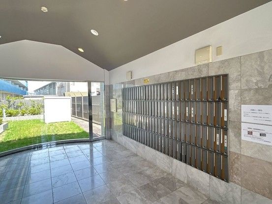 Renovated 2LDK Apartment 53m² in Shizuoka City - Thumbnail 4