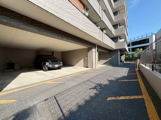 Renovated 3LDK Apartment Near Yatsuka Station, Soka City - Thumbnail 3