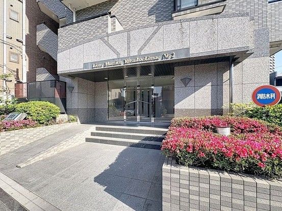Renovated 3LDK Apartment Near Yatsuka Station, Soka City - Thumbnail 2