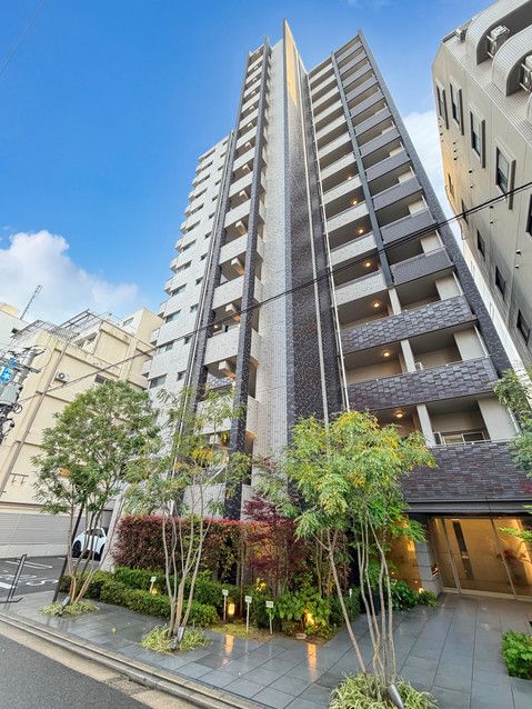 3LDK Apartment for Sale in Naka-ku, Hiroshima City - Thumbnail 2
