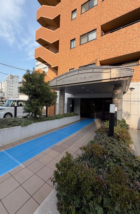 3LDK Top Floor Apartment Near Ritsurin Garden, Takamatsu - Thumbnail 2