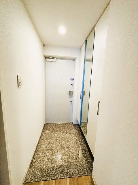 2LDK Apartment Near Marugame Station, Kagawa - 64.46 sqm - Thumbnail 2
