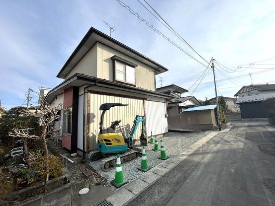 Renovated 5LDK House for Sale in Oshu City, Iwate Prefecture - Thumbnail 2