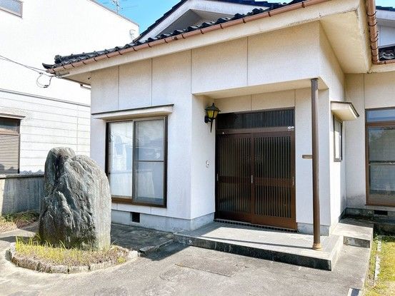 Renovated 3LDK House for Sale in Tateyama, Toyama - Thumbnail 2