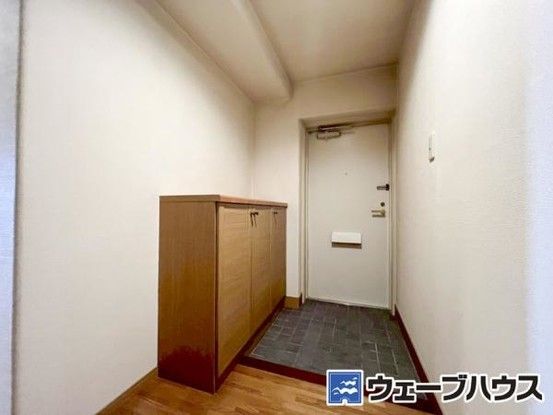 2LDK Apartment for Sale in Okayama City, Near Omoto Station - Thumbnail 2