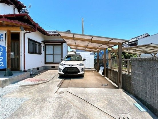 Renovated 4LDK House in Tosu, Saga with 4 Parking Spaces - Thumbnail 3