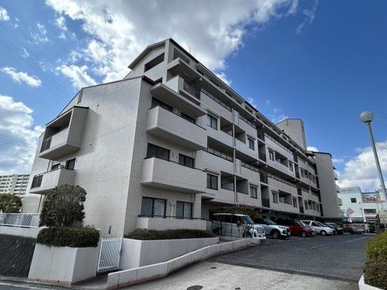 3LDK Apartment for Sale in Inokuchi-dai, Hiroshima City - Thumbnail 4