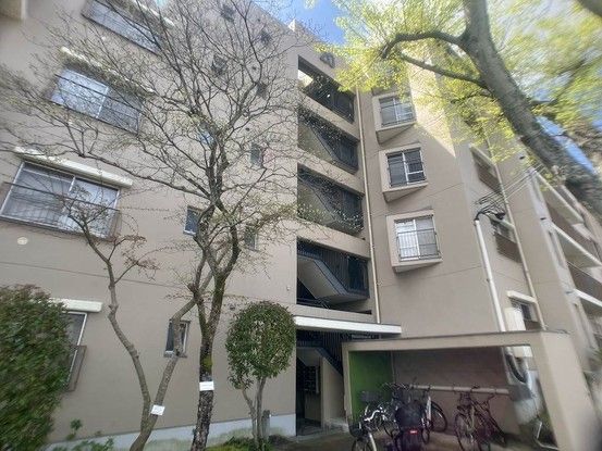 3LDK Apartment for Sale in Nara City, Nara Prefecture - Image 1
