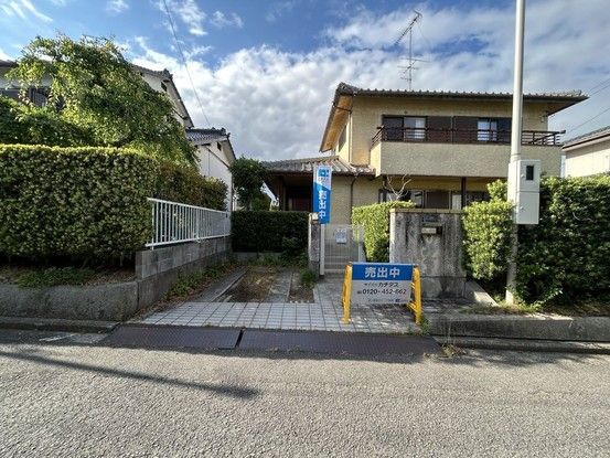 4LDK Detached House in Uenomachi, Matsuyama City, Ehime - Thumbnail 2