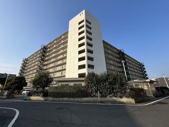 Renovated 3LDK Apartment for Sale in Okayama City - Thumbnail 2