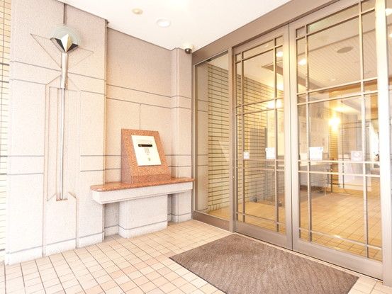 3LDK Apartment for Sale in Hiroshima Naka Ward Near Funairi-Minami Station - Thumbnail 2