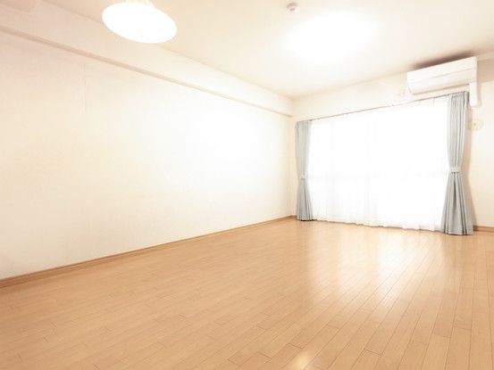 3LDK Apartment for Sale in Hiroshima Naka Ward Near Funairi-Minami Station - Thumbnail 4