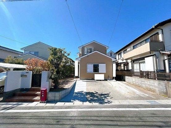 Renovated 3LDK House with 181m2 Lot in Hamana-ku, Hamamatsu - Thumbnail 3