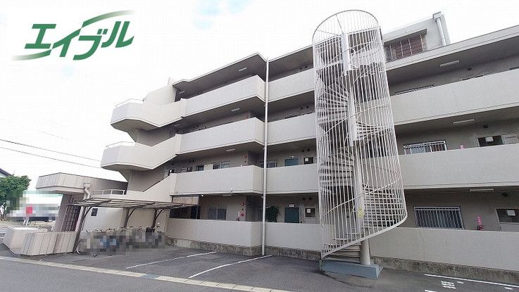 Renovated 2SLDK Apartment with Private Garden in Komaki, Aichi - Thumbnail 2