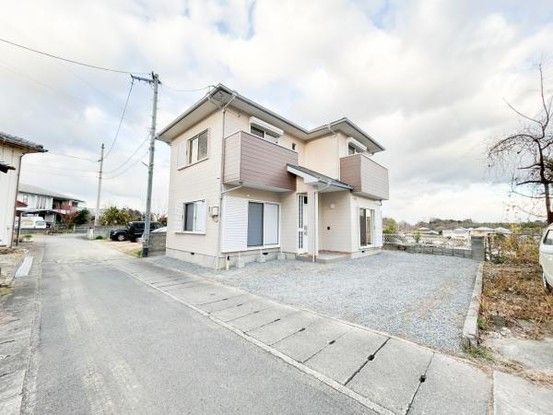 Renovated 4LDK House in Yoshinogawa, Tokushima - 92.72 sqm - Thumbnail 2
