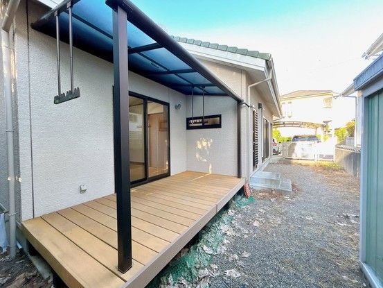 Renovated 2SLDK House in Niihama, Ehime with Parking - Image 1