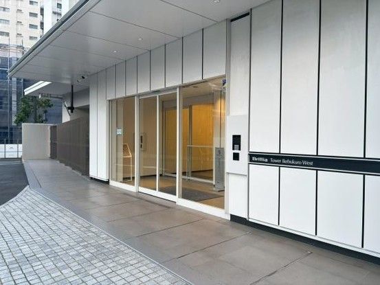 2LDK Apartment for Sale in Ikebukuro, Toshima-ku, Tokyo - Thumbnail 4