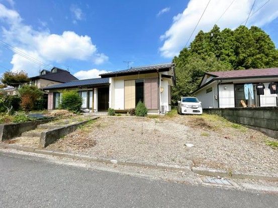 5DK Detached House with Garden in Saigo Village, Fukushima - Thumbnail 2