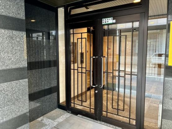 2LDK Apartment for Sale in Shimogyo-ku, Kyoto - Thumbnail 2