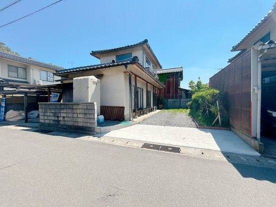 Renovated 3LDK House for Sale in Fukui City with Parking - Thumbnail 2