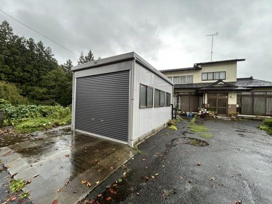 9DK House for Sale in Naruko Onsen, Miyagi with 278 Tsubo Land - Thumbnail 2