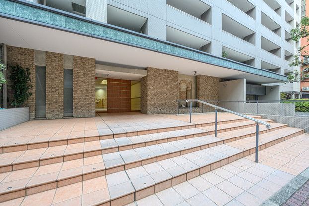 1DK Apartment for Sale in Yokohama Naka Ward near Bashamichi Station - Thumbnail 2