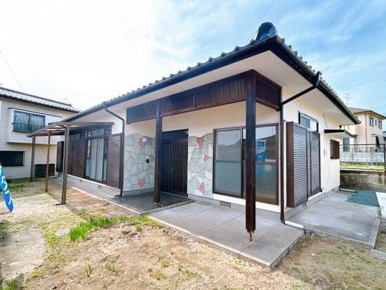 Renovated 3LDK House in Yamaga, Kumamoto - 99.98 sqm - Thumbnail 2
