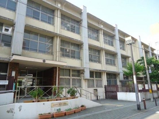Nakanokita Sky Heights 2LDK Apartment for Sale in Osaka - Thumbnail 2