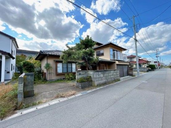Renovating 6LDK House for Sale in Sakata, Yamagata - Thumbnail 3