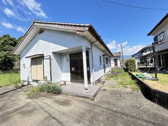 3SDK Used House on 453sqm Lot in Kawanami Town, Miyazaki - Thumbnail 2