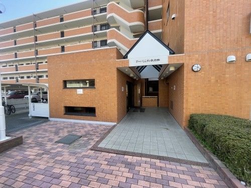 Renovated 3LDK Apartment in Numazu, Shizuoka - Thumbnail 3