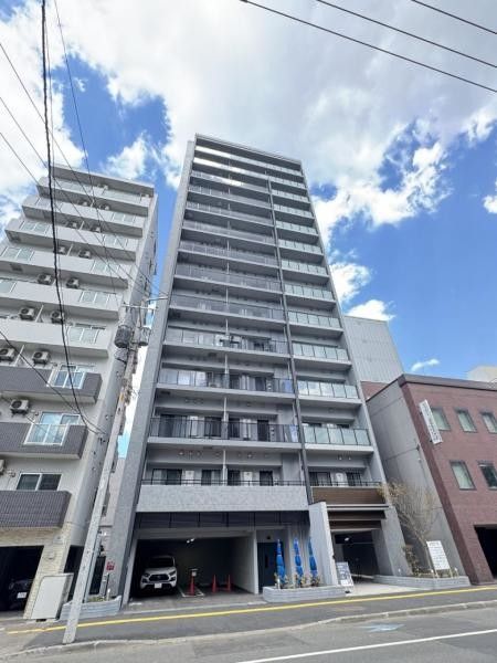 2LDK Modern Apartment for Sale in Sapporo Chuo-ku - Thumbnail 2