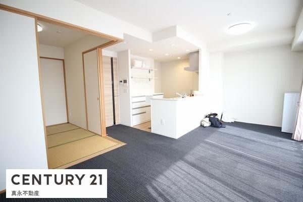 Top Floor 3LDK Apartment for Sale in Ogaki, Gifu - Thumbnail 4