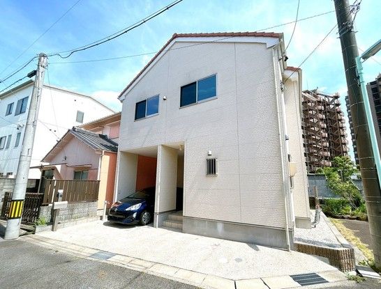 Renovated 4LDK House for Sale in Higashi-Chikusadai, Nagoya - Thumbnail 2