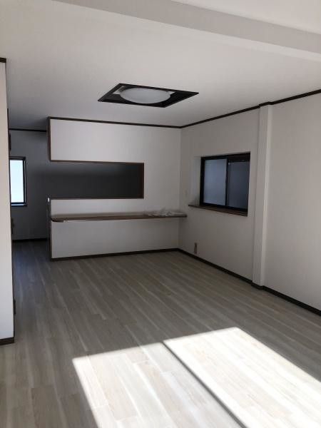 5LDK House for Sale in Yawata, Osaka - 123.66 sqm - Thumbnail 4